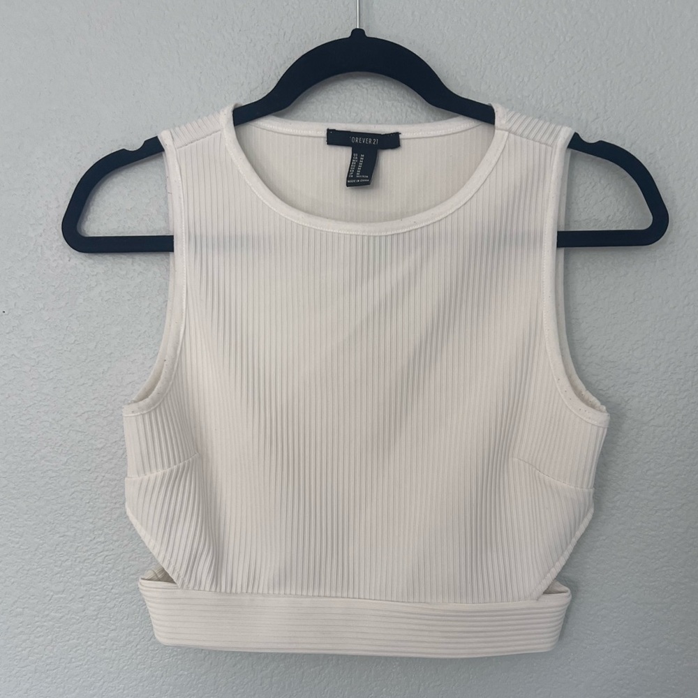 Forever 21 Ribbed White Sleeveless Crop Top Size Medium